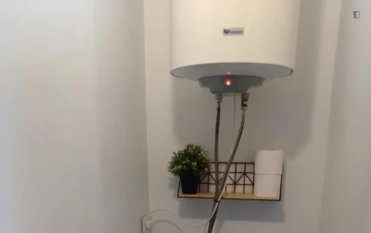 Quarto privado em Carrer d'Almiserà, imagem 13 de 14