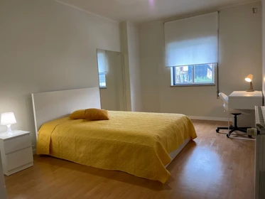 Quarto para alugar ao mês em Leiria