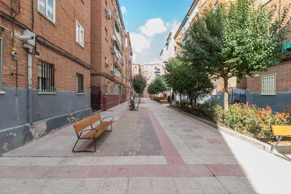 Private room at Calle Lilas, image 13 of 13