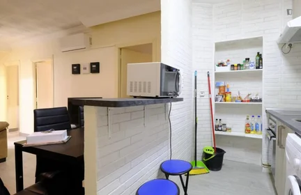 Private room at Calle Lilas, image 9 of 13