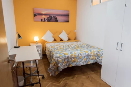 Chambre à louer avec lit double Alcala-de-henares