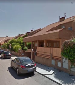Quarto privado em calle Roncesvalles Villanueva de la Cañada, imagem 44 de 49