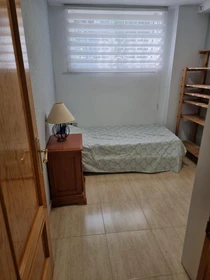 Room for rent in a shared flat in Colmenarejo