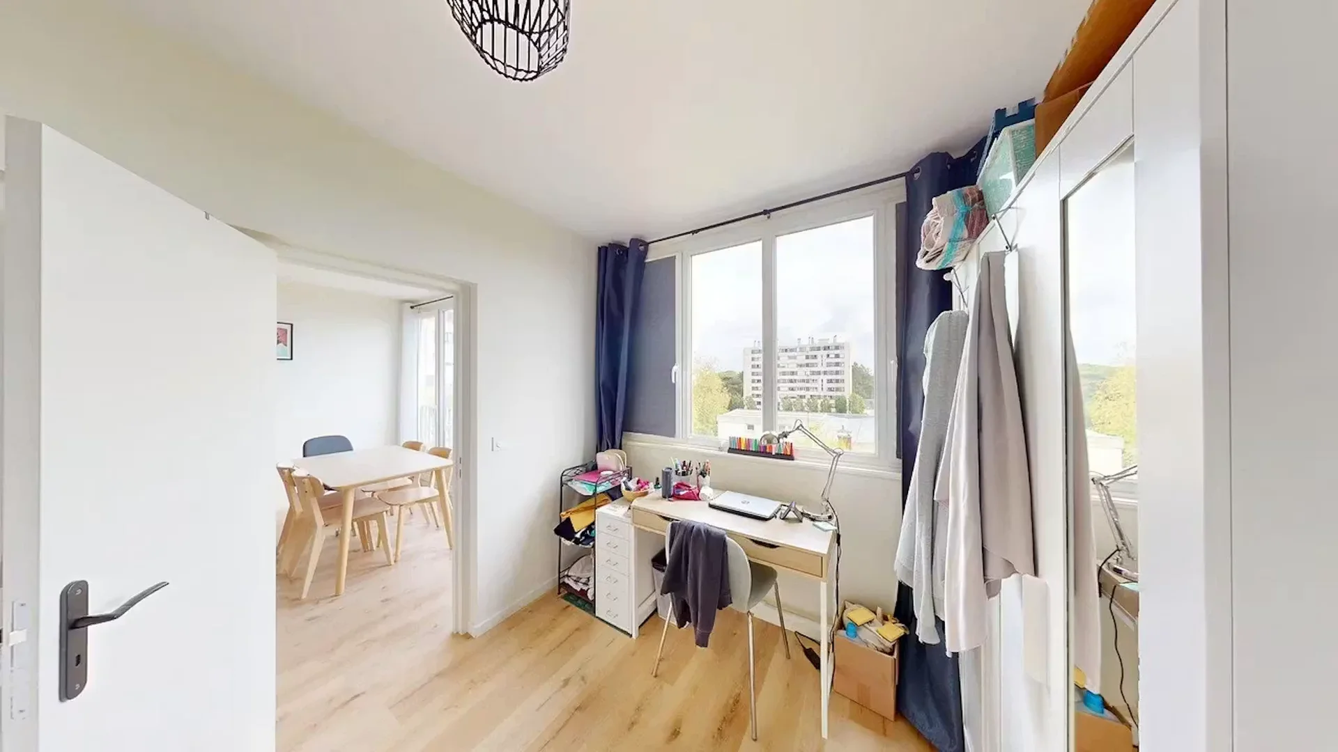 Habitación en apartamento estudiantil en alquiler en , completamente amueblado