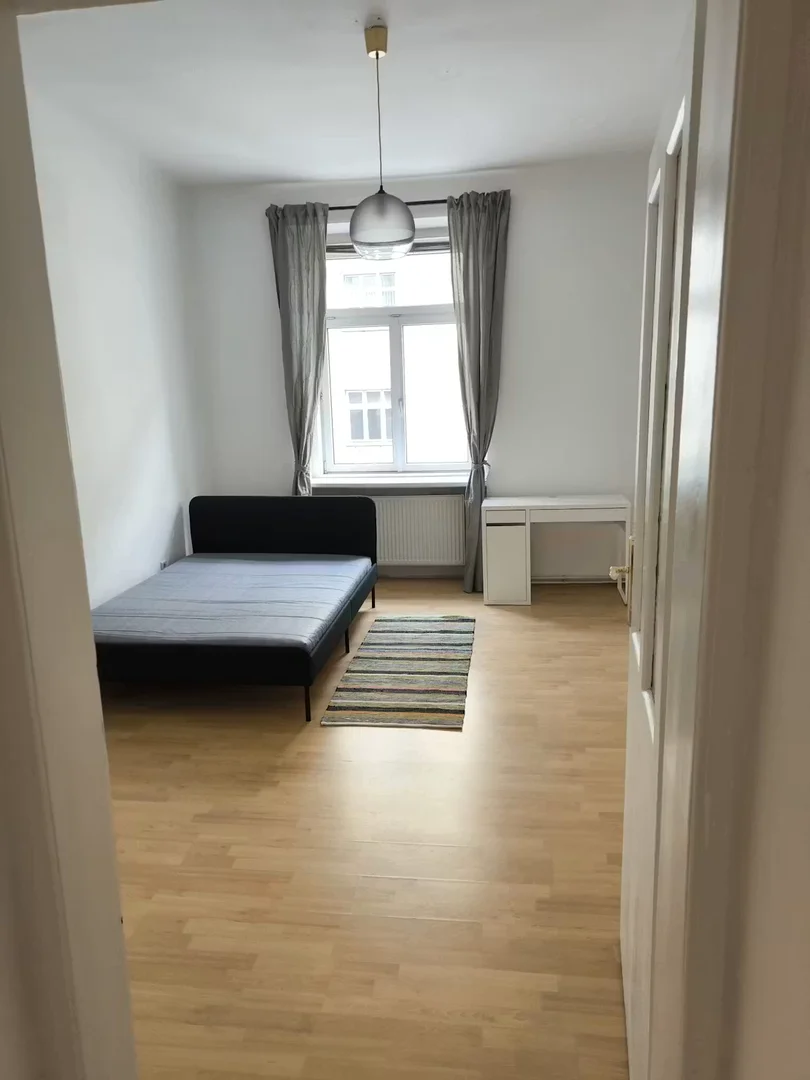 Chambre d'étudiant économique avec emplacement pratique dans 