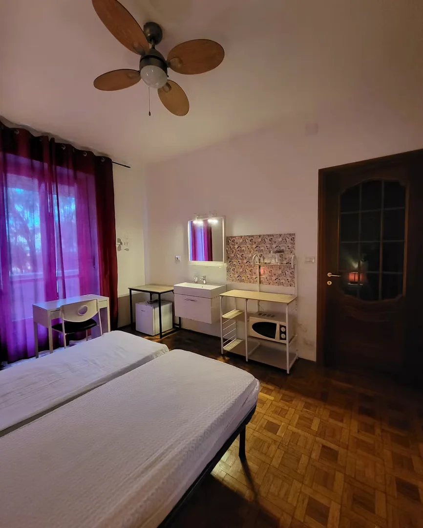 Habitación para estudiantes en con modernas comodidades