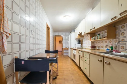 Private room at Calle Nuevo Baztan, image 11 of 40