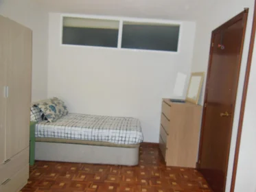 Private room at Calle Nuevo Baztan, image 26 of 40