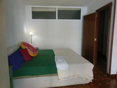 Private room at Calle Nuevo Baztan, image 38 of 40