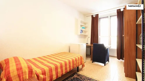Privatzimmer in der Calle de San Bernardino, bild 2 von 20