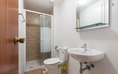 Stanza privata in Calle Nuevo Baztan, immagine 22 di 45