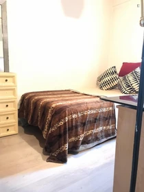 Zimmer mit Doppelbett zu vermieten Leganés