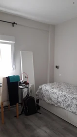 Room for rent in a shared flat in alcobendas