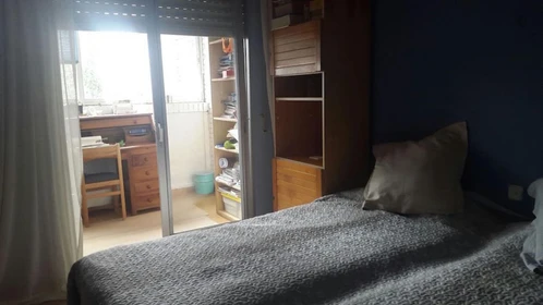 villanueva-de-la-canada de çift kişilik yataklı kiralık oda