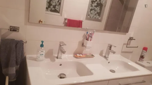 Quarto privado em Calle Jaralon, imagem 17 de 19
