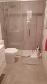 Quarto privado em Calle Jaralon, imagem 18 de 19