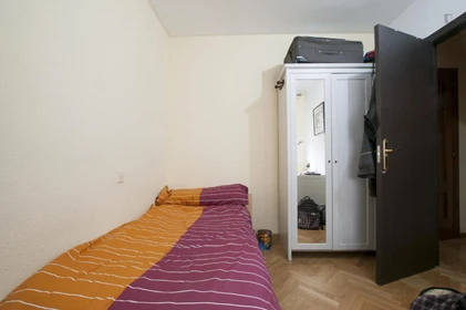 Quarto para alugar num apartamento partilhado em Villaviciosa De Odón