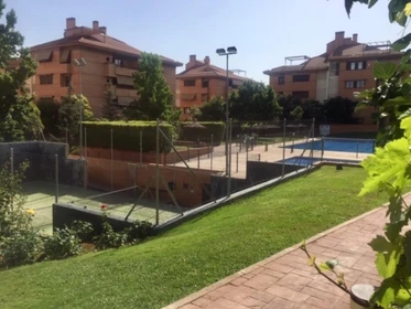 Room for rent in a shared flat in Boadilla Del Monte