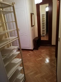 Quarto privado em Calle Torrelaguna, imagem 6 de 6