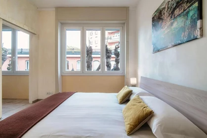 Appartamento con 2 camere da letto a Como