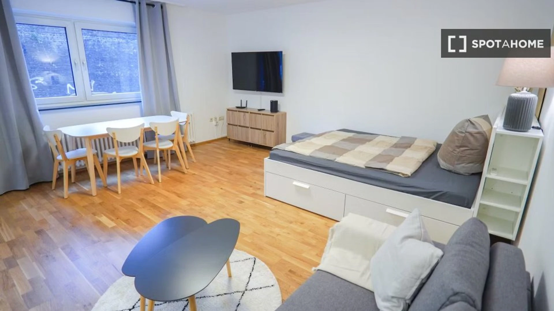 Appartement entièrement meublé à Cologne