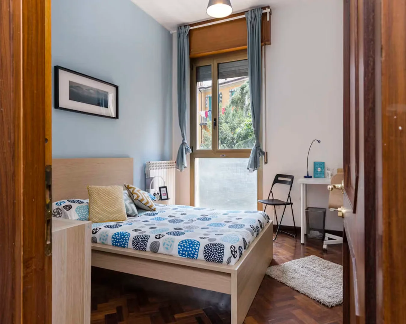 Cozy room for students available in