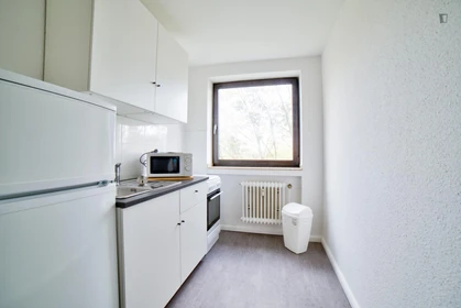 Habitación privada muy luminosa en Düsseldorf
