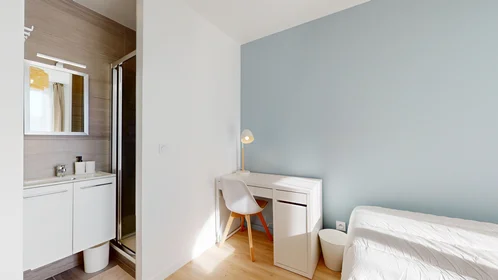 Privatzimmer in der 30 rue Vernier, bild 15 von 22