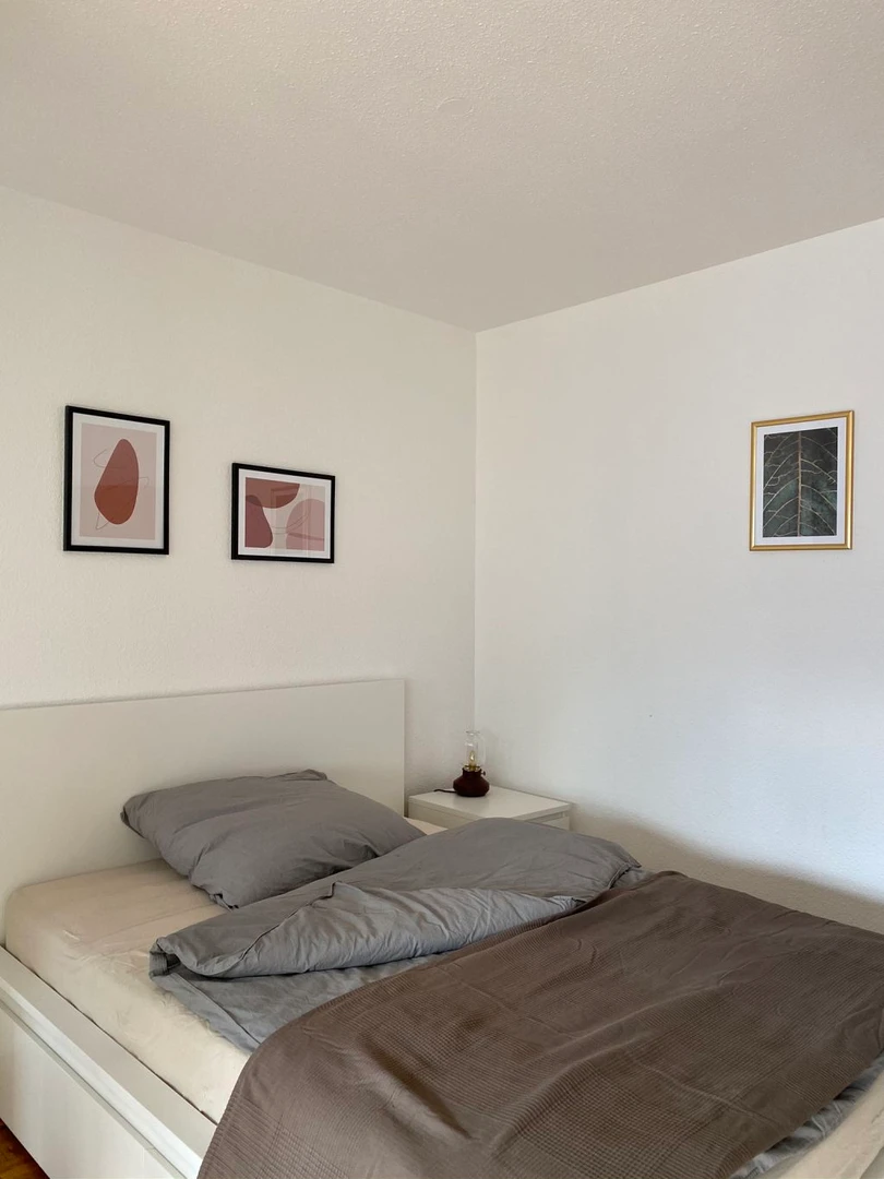 Alojamiento con 3 habitaciones en Karlsruhe