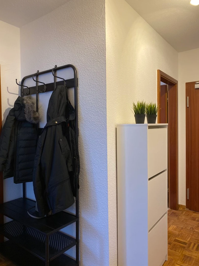 Alojamiento con 3 habitaciones en Karlsruhe