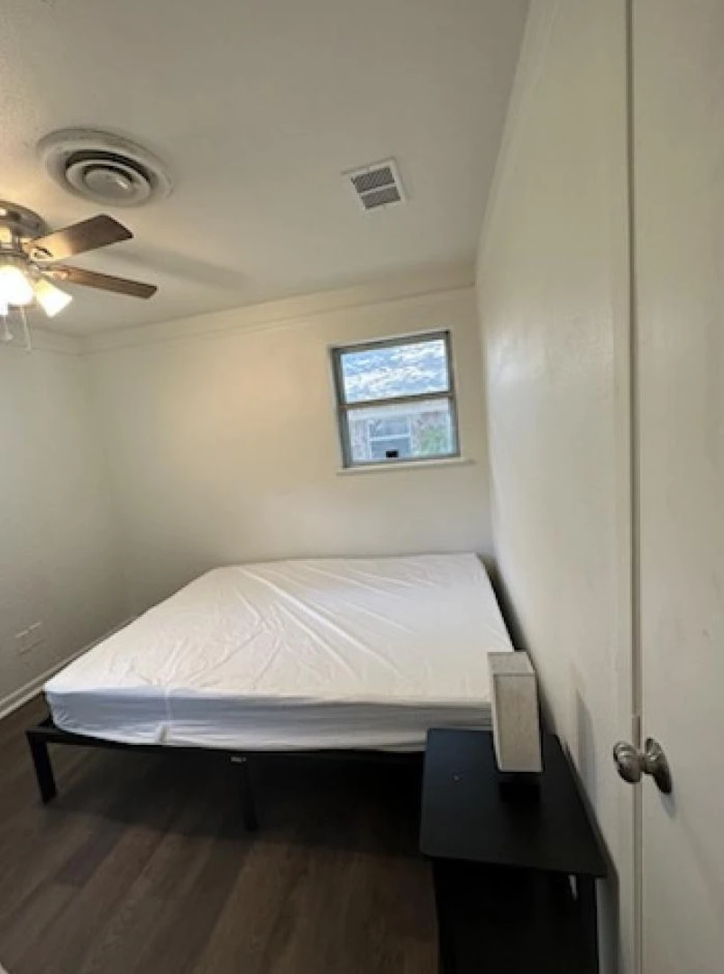 Quarto para alugar com cama de casal em Fort-worth