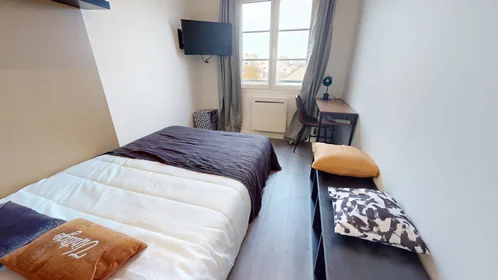 Quarto privado em 97 avenue du Hazay, imagem 19 de 23