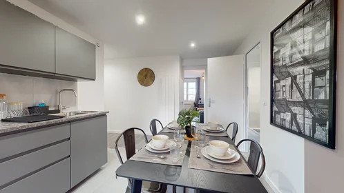 Quarto privado em 97 avenue du Hazay, imagem 9 de 23