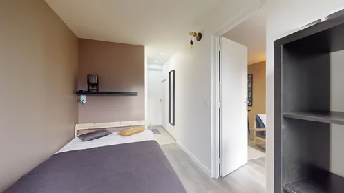 Quarto privado em 97 avenue du Hazay, imagem 19 de 28