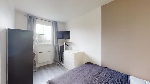 Quarto privado em 97 avenue du Hazay, imagem 25 de 28