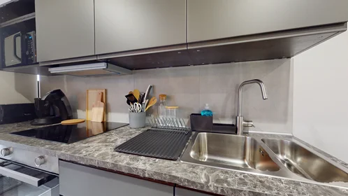 Quarto privado em 97 avenue du Hazay, imagem 4 de 28