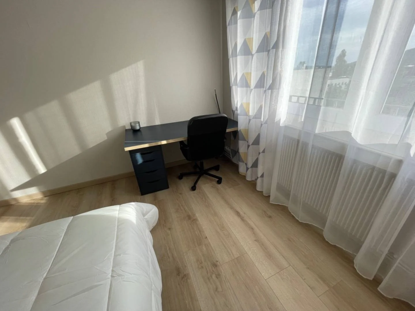 Economical student room with convenient location in 