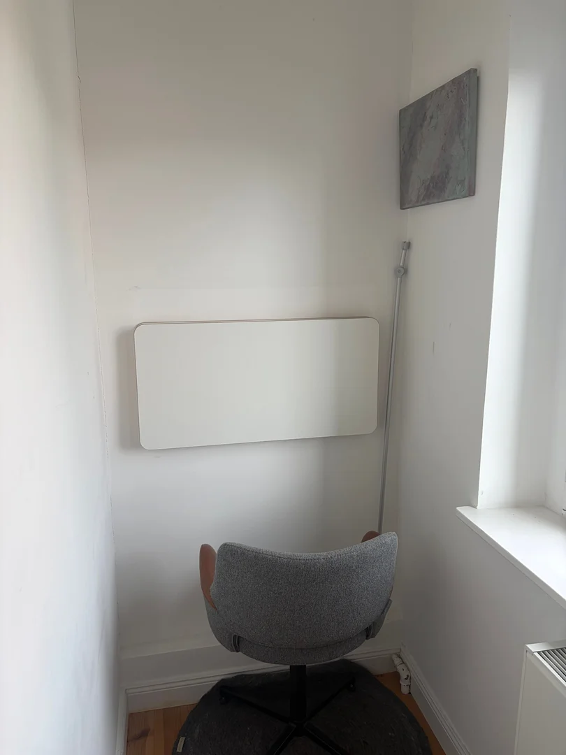 Minimalistisches Studentenstudio in  mit effizientem Grundriss