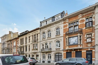 Apartamento entero totalmente amueblado  en Schaerbeek