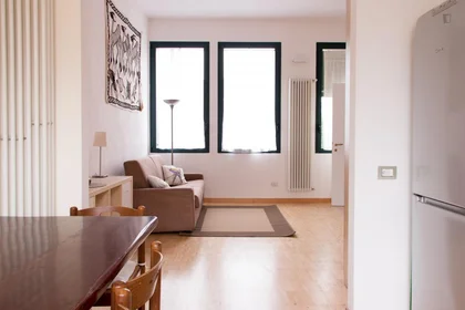 Logement entier à Via Giuseppe Meda, image 1 de 28
