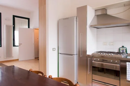 Logement entier à Via Giuseppe Meda, image 16 de 28