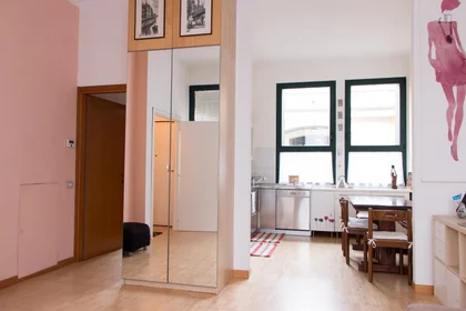 Logement entier à Via Giuseppe Meda, image 3 de 28