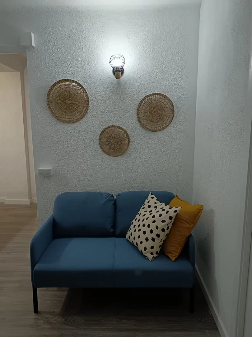 Bright private room in Tarragona