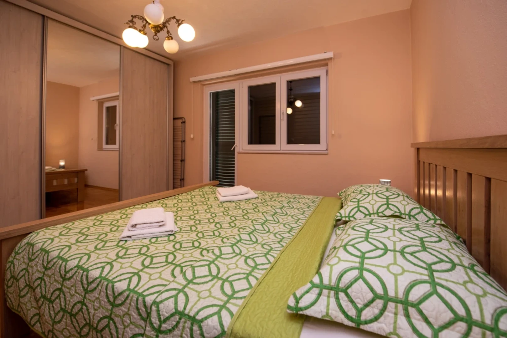 Alojamiento de 2 dormitorios en Split
