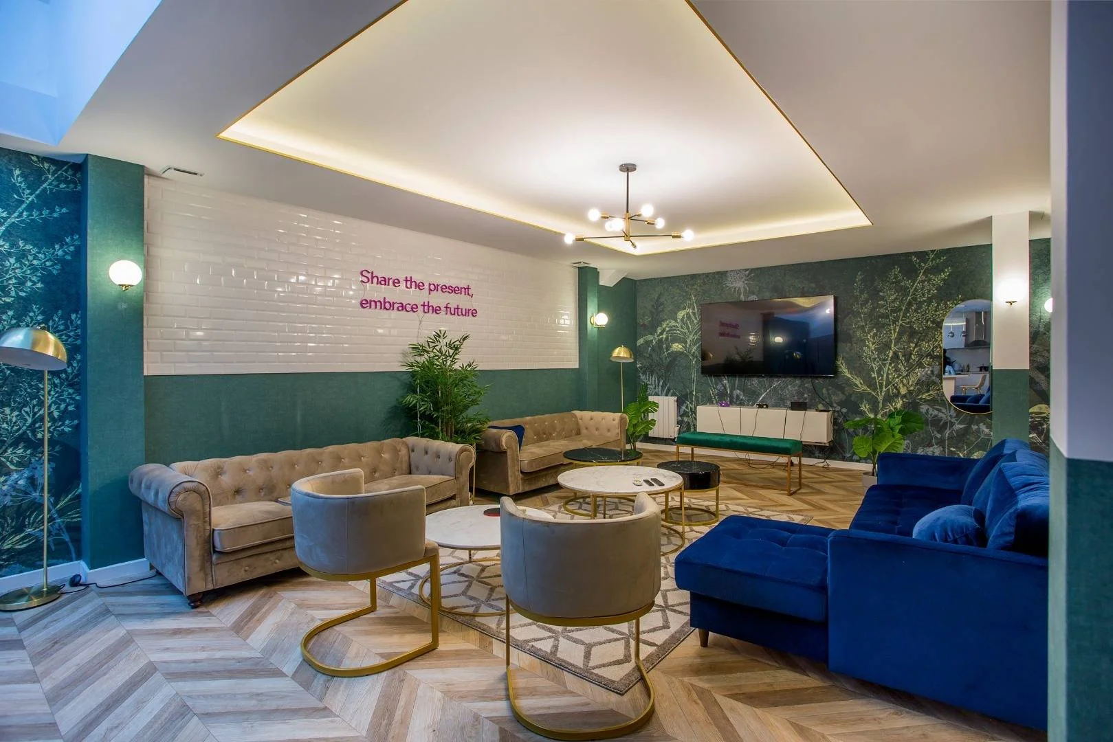 Chambre confortable pour étudiants disponible dans 