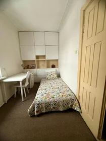 Quarto privado em Tulpių gatvė, Žaliakalnis, imagem 1 de 7