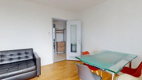 Quarto privado em Rue de l'Industrie, , imagem 7 de 10
