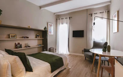 整套公寓 在 Carrer de Freixures, S. Pere, Santa Caterina, i la Rib., 10的图像3