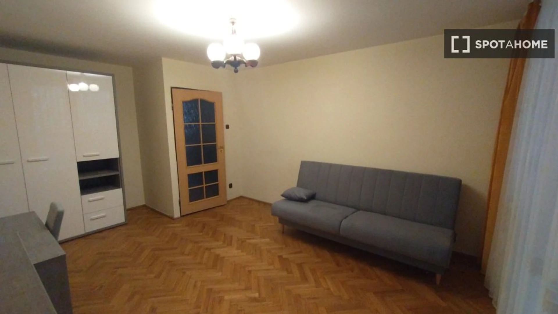 Lublin de çift kişilik yataklı kiralık oda