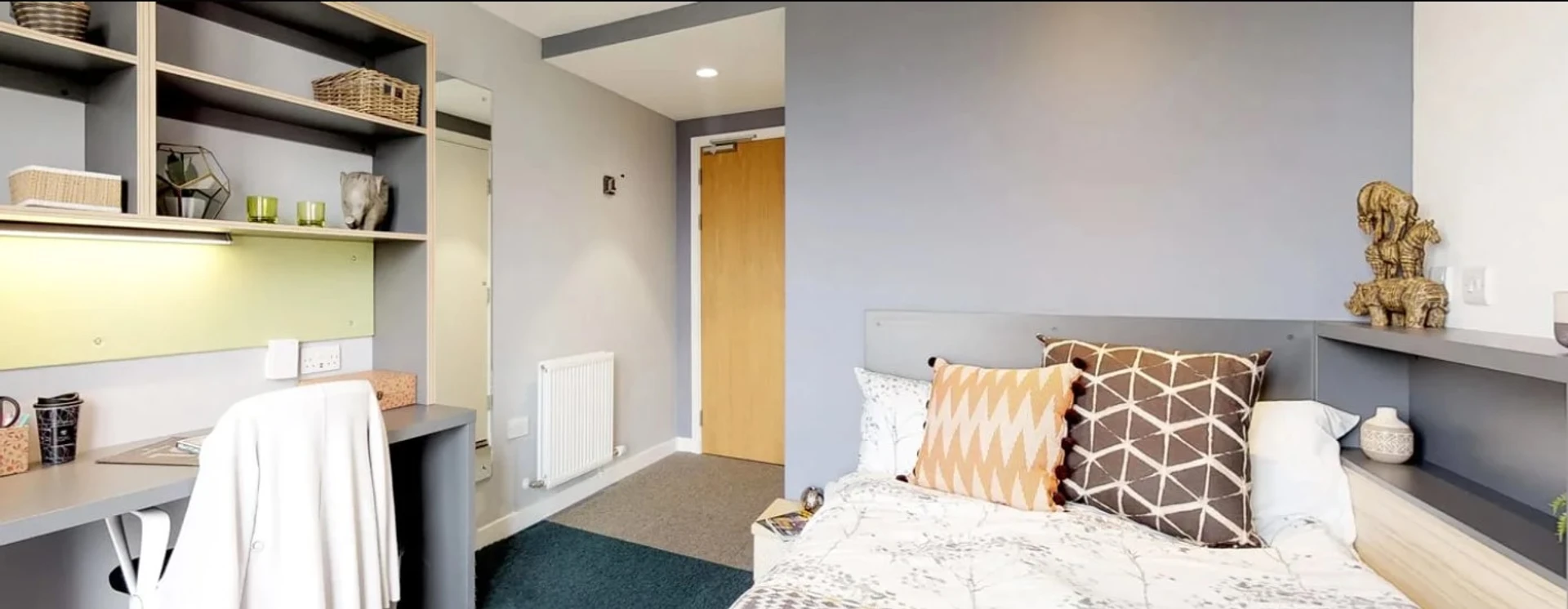 Room for rent in a shared flat in Glasgow